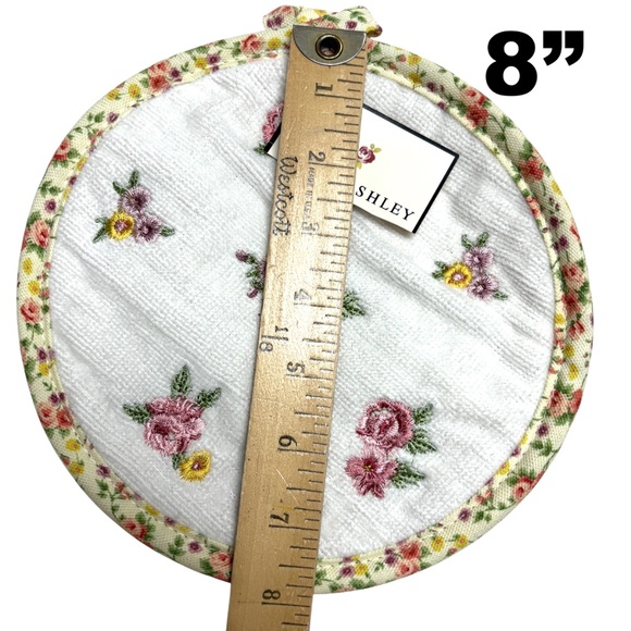 pot holder LAURA ASHLEY 8" round NWT cottage - Picture 9 of 11